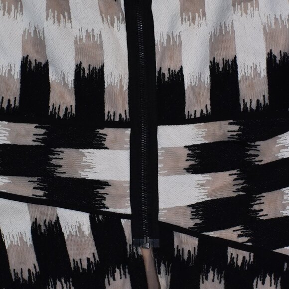 BCBGMaxAzria Sleeveless Colorblock Blouse Black White Tan Size XS - Picture 6 of 10